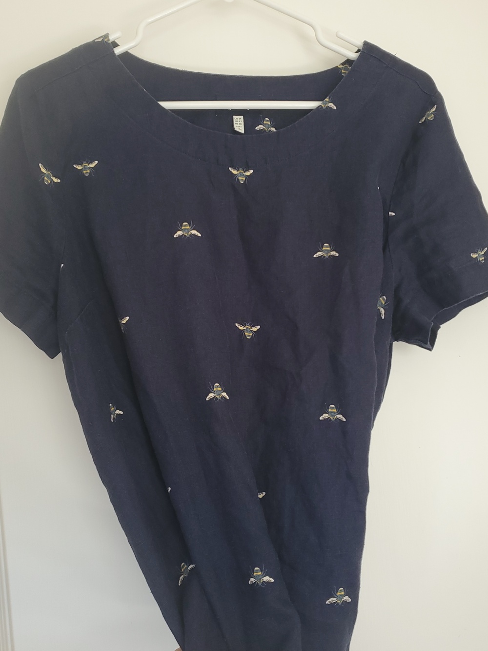 Joules 100% Linen Top, navy With Bee Print